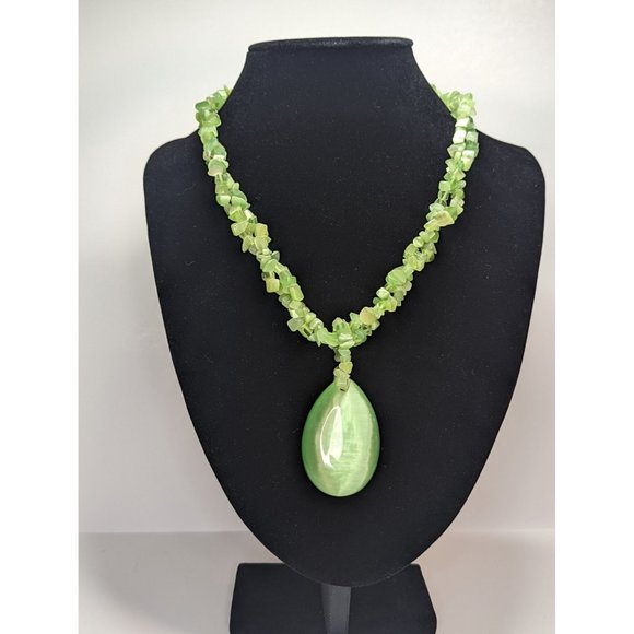 Stunning Green Cats Eye Teardrop Statement Piece Necklace Chunky Eye-grabbing - Picture 6 of 7